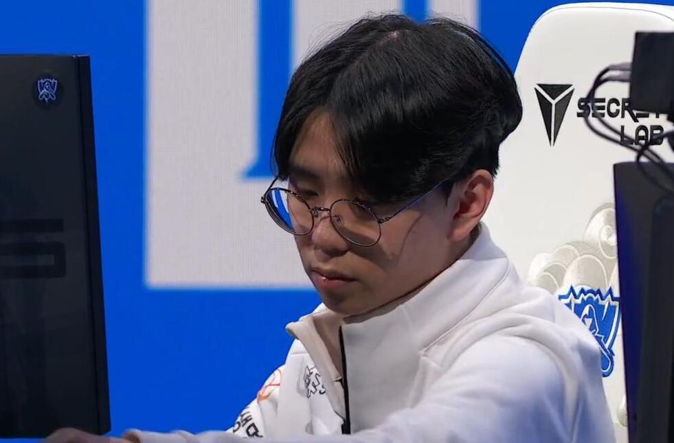 S11鳄鱼出装推荐与玩法解析是什么？