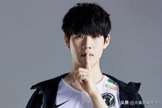 LOL狂妄的背后是什么？如何看待这一现象？