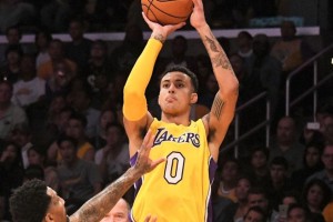 LOL手游凯尔辅助出装有哪些推荐？如何选择合适的装备？