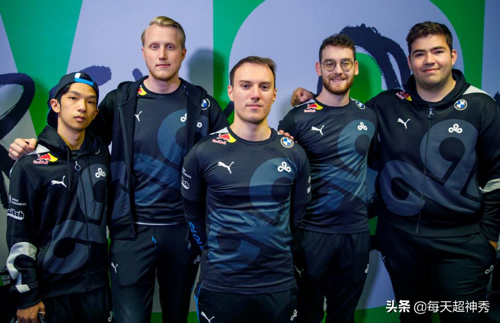 小炮S11最新出装有哪些？如何选择最佳装备？