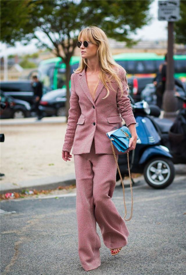 秋冬新款穿搭有哪些流行趋势？如何选择适合自己的风格？