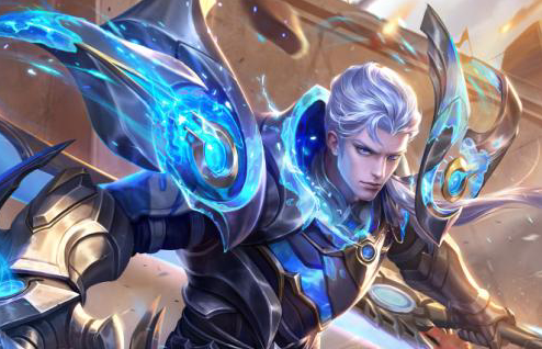 凯的出装策略是什么？如何实现高伤害与高生存？